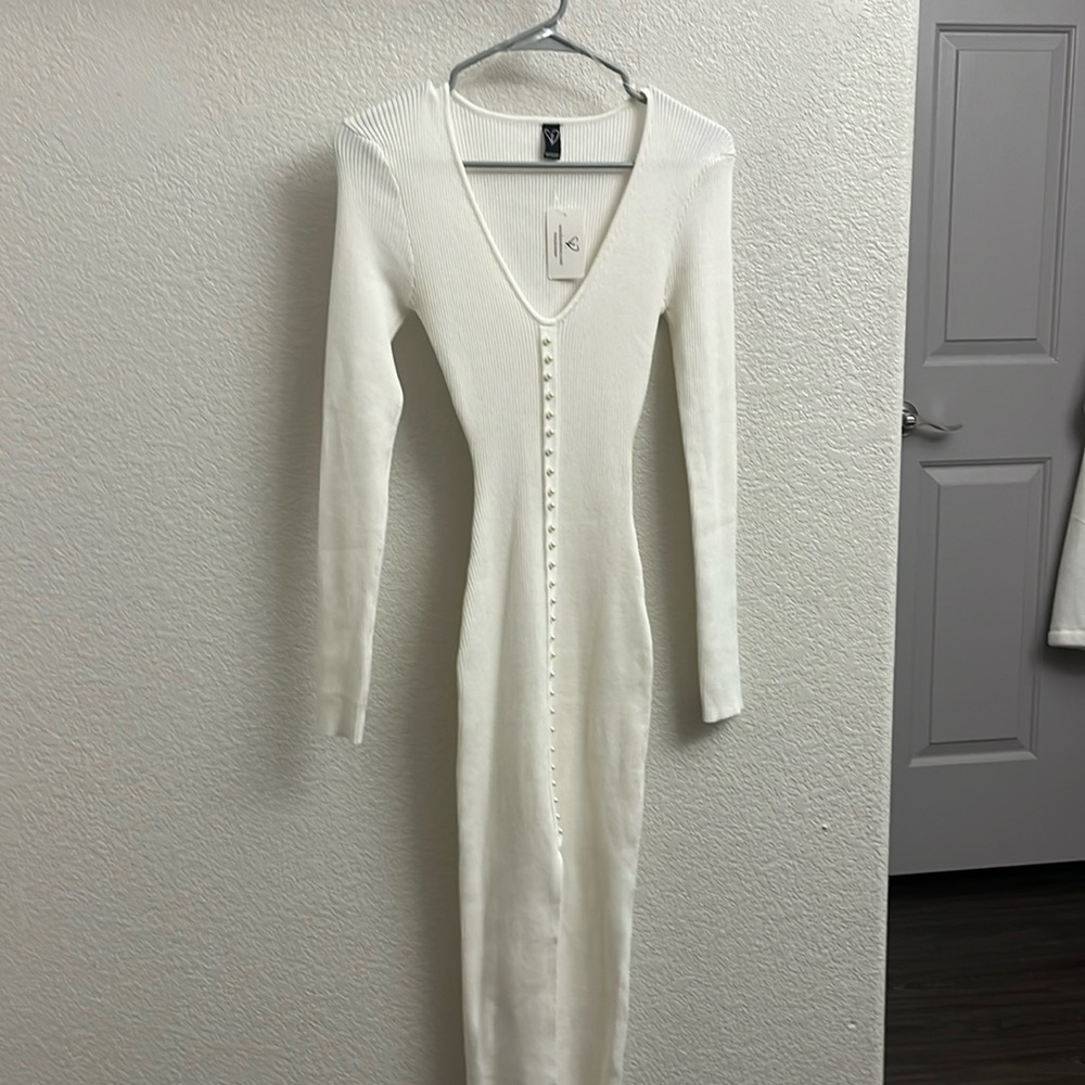 Midi white knit body on dress